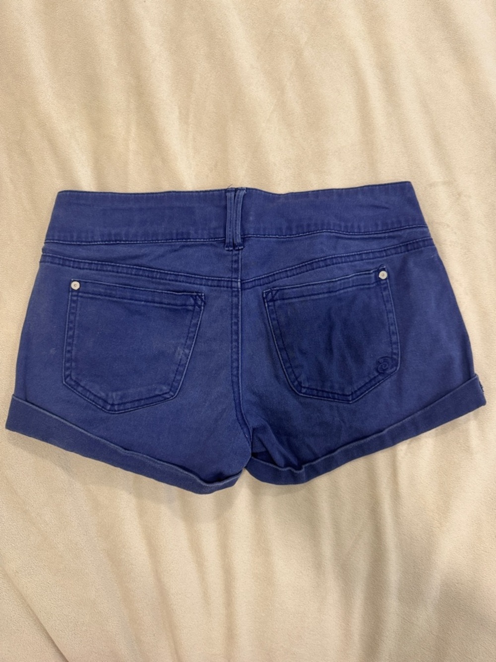 Women’s Indigo Rein Shorts - Picture 2 of 3